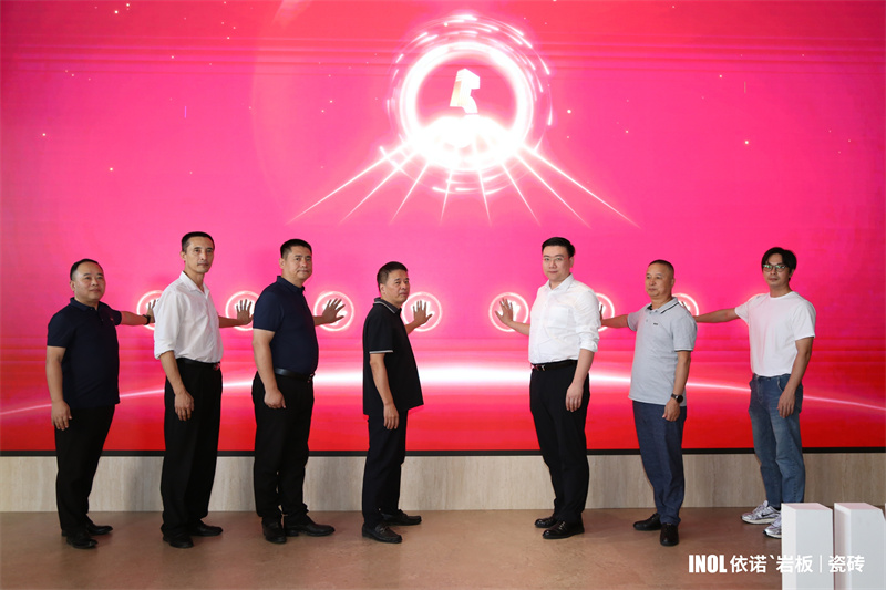 1761100262295517.jpg IMG_8774_wm__11273349.jpg