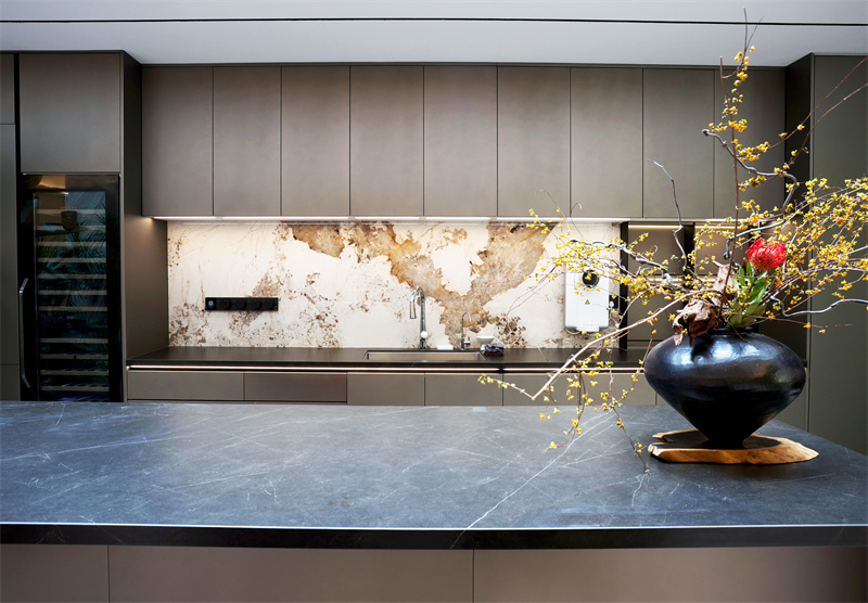 1762740273818170.jpg 4富一楼阳光吧台3.jpg